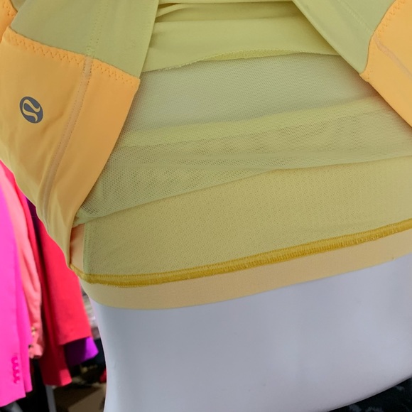❌SOLD❌Lululemon 🍋 top 🍋 - Picture 4 of 8